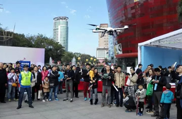 深圳警營開放日引50萬人參觀，全場人氣之星當屬AEE無人機